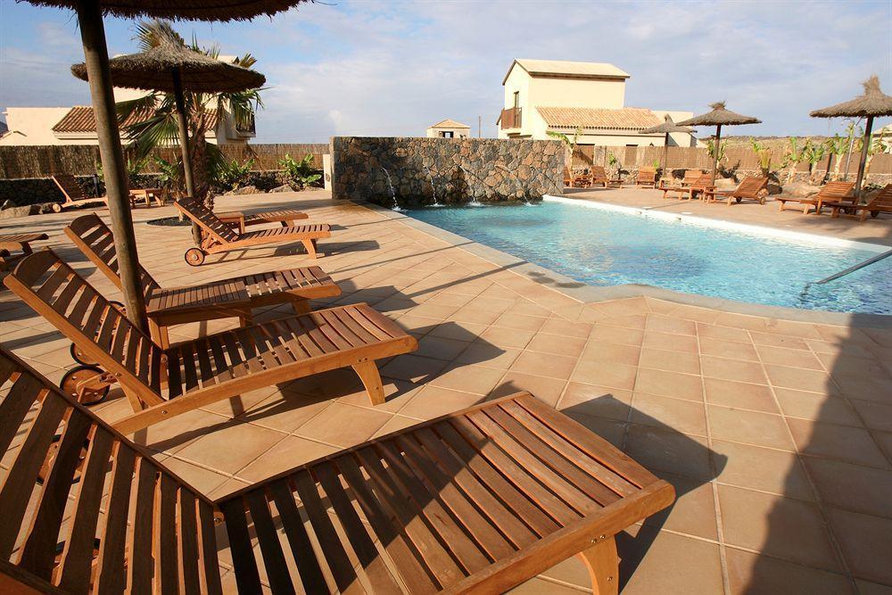 Villas Oasis Casa Vieja La Oliva Bagian luar foto