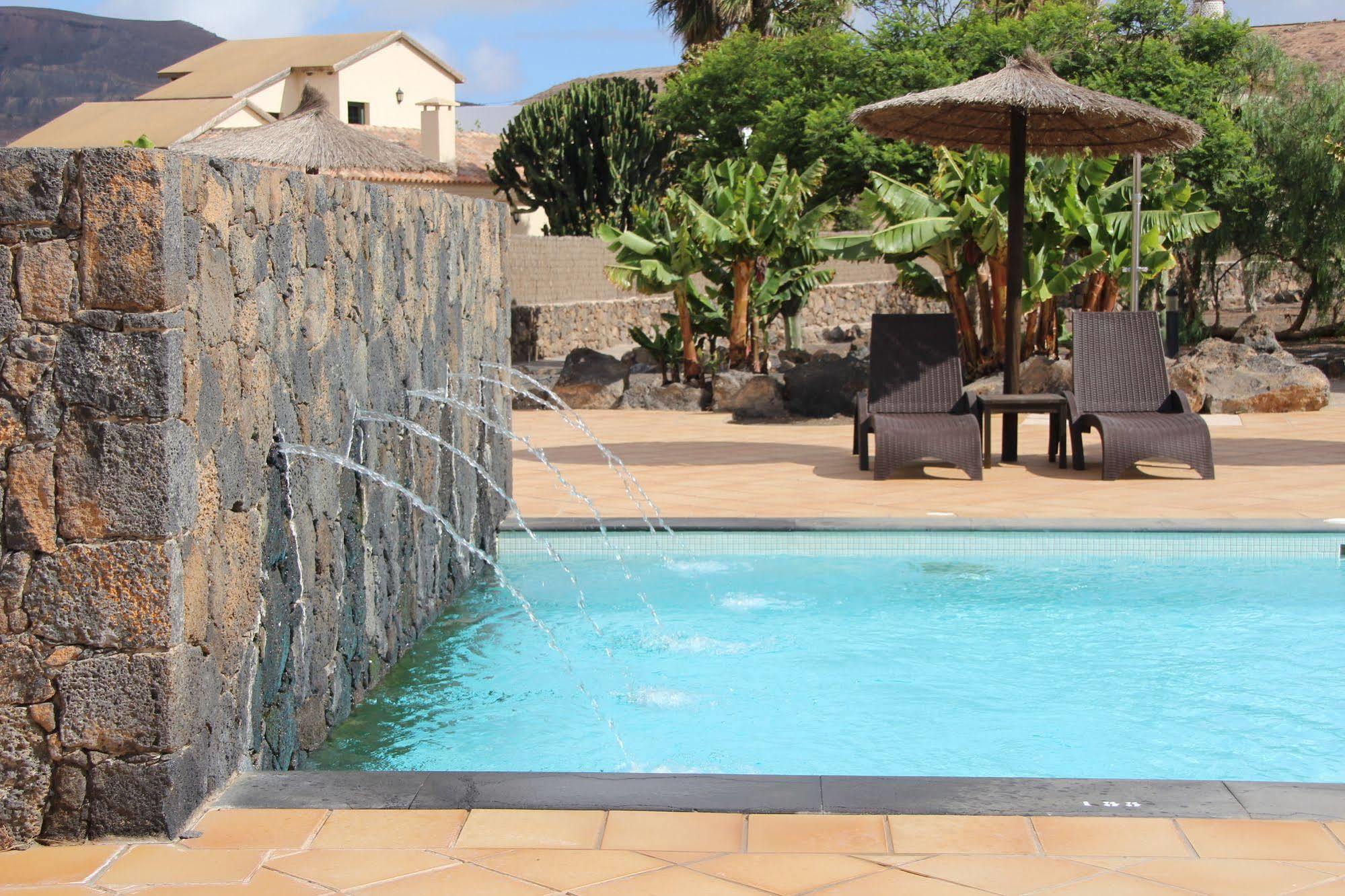 Villas Oasis Casa Vieja La Oliva Bagian luar foto