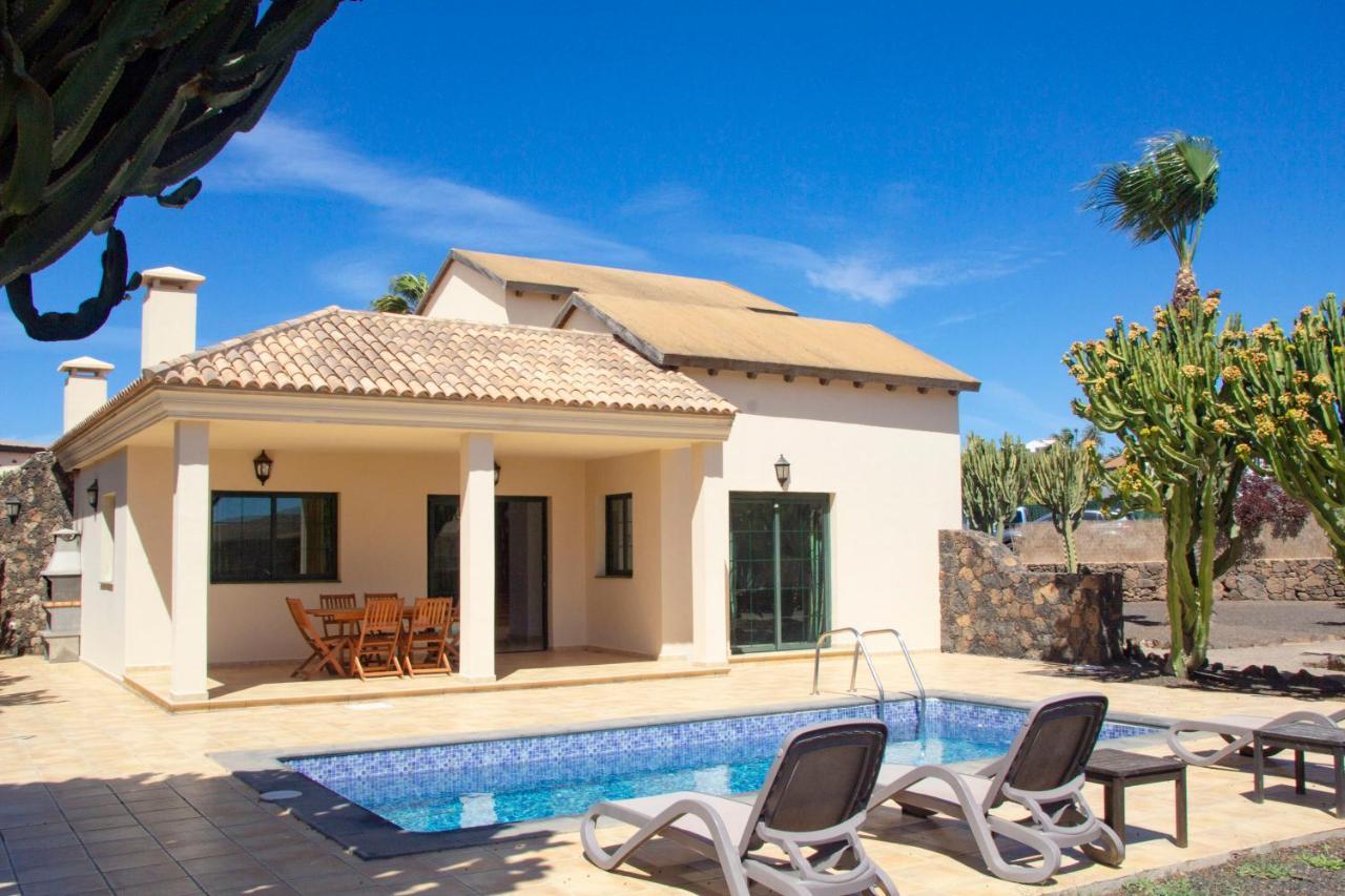 Villas Oasis Casa Vieja La Oliva Bagian luar foto