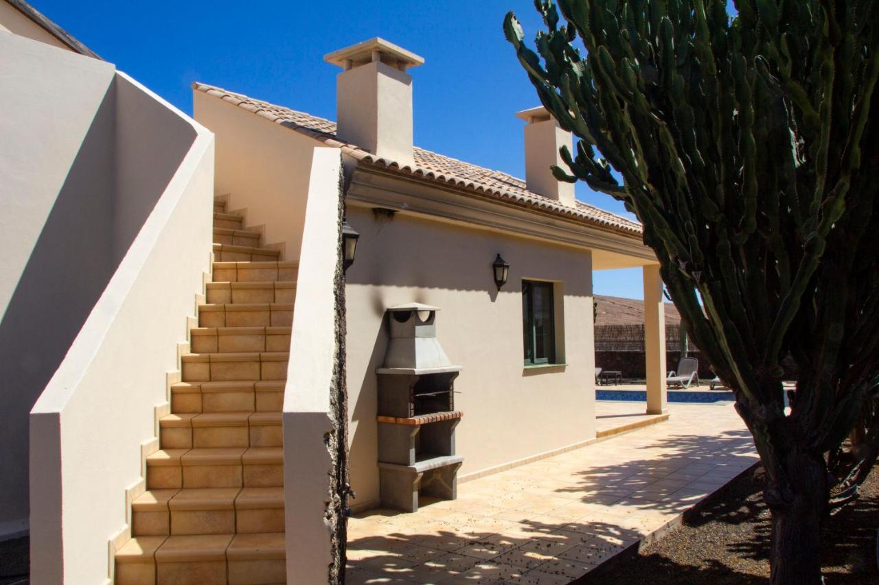 Villas Oasis Casa Vieja La Oliva Bagian luar foto
